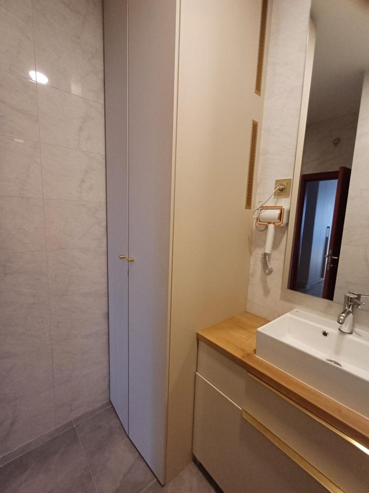 Apartment Centrum - Free Private Parking Novi Sad Exterior photo